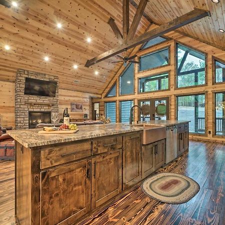 Broken Bow Cabin Deck With Hot Tub And Pool Table! المظهر الخارجي الصورة