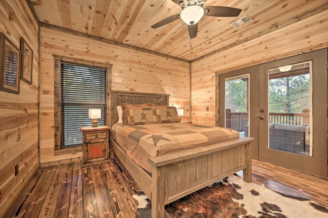 Broken Bow Cabin Deck With Hot Tub And Pool Table! المظهر الخارجي الصورة